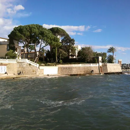 Le Cap St Charles